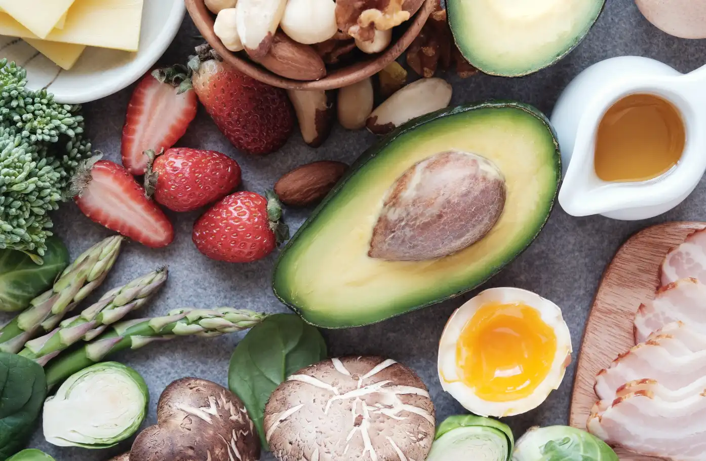 Dieting, Low-Carb, and Extreme Eating_ Why Hair Loss Often Appears “Late”