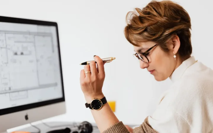 Can Nutrient Deficiency–Related Hair Loss Be ReversedThe Key Stabilize Your “Foundation” Before Thinking About Acceleration