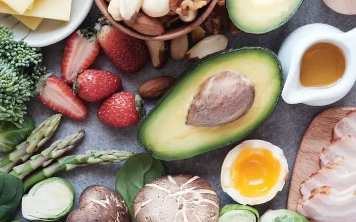 Dieting, Low-Carb, and Extreme Eating_ Why Hair Loss Often Appears “Late”