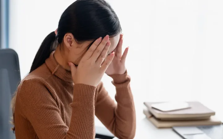 High Stress + Sleep DeprivationWhy These Conditions Amplify Nutrient Gaps Into Hair Loss