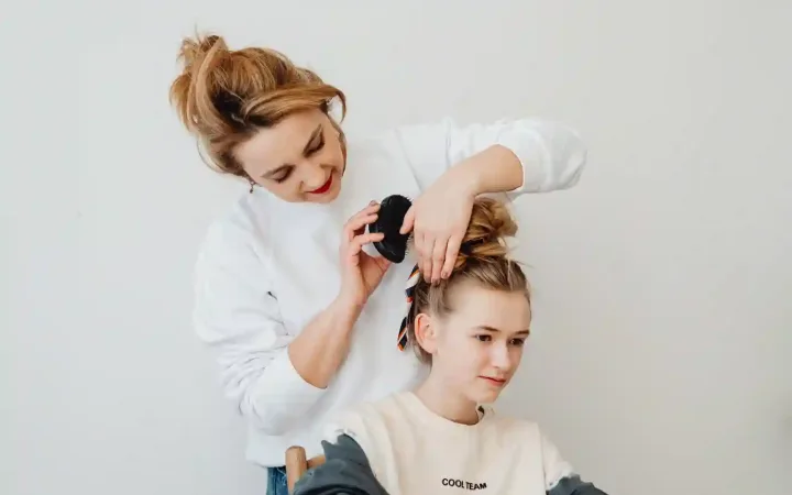 How to Care for Nutrient Deficiency–Related Hair Loss