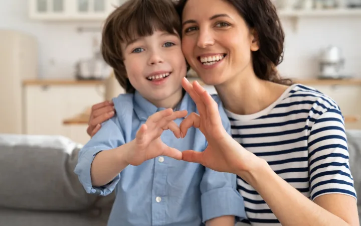 Postpartum Hair Loss Timeline How Recovery Happens From 0–18 Months