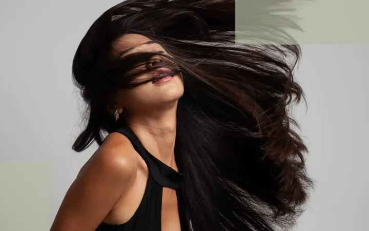 Signs of Hair Loss- Early Clues, Causes, and Care Options