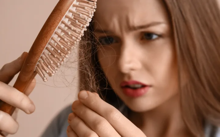 The Psychological Side of Hormonal Hair Loss Why What Hurts Most Isn’t Shedding, but Long-Term Uncertainty